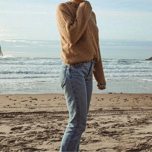 Meet your Posher, Chloe